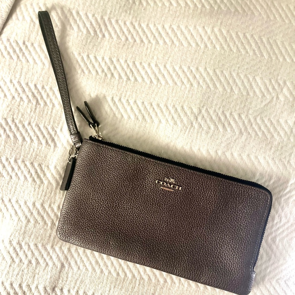 Coach Double Zip Wristlet